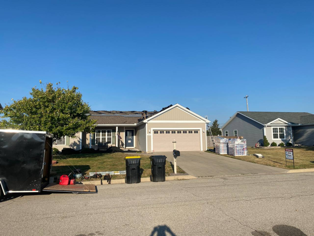 Roof installation in Decatur IL asphalt shingles