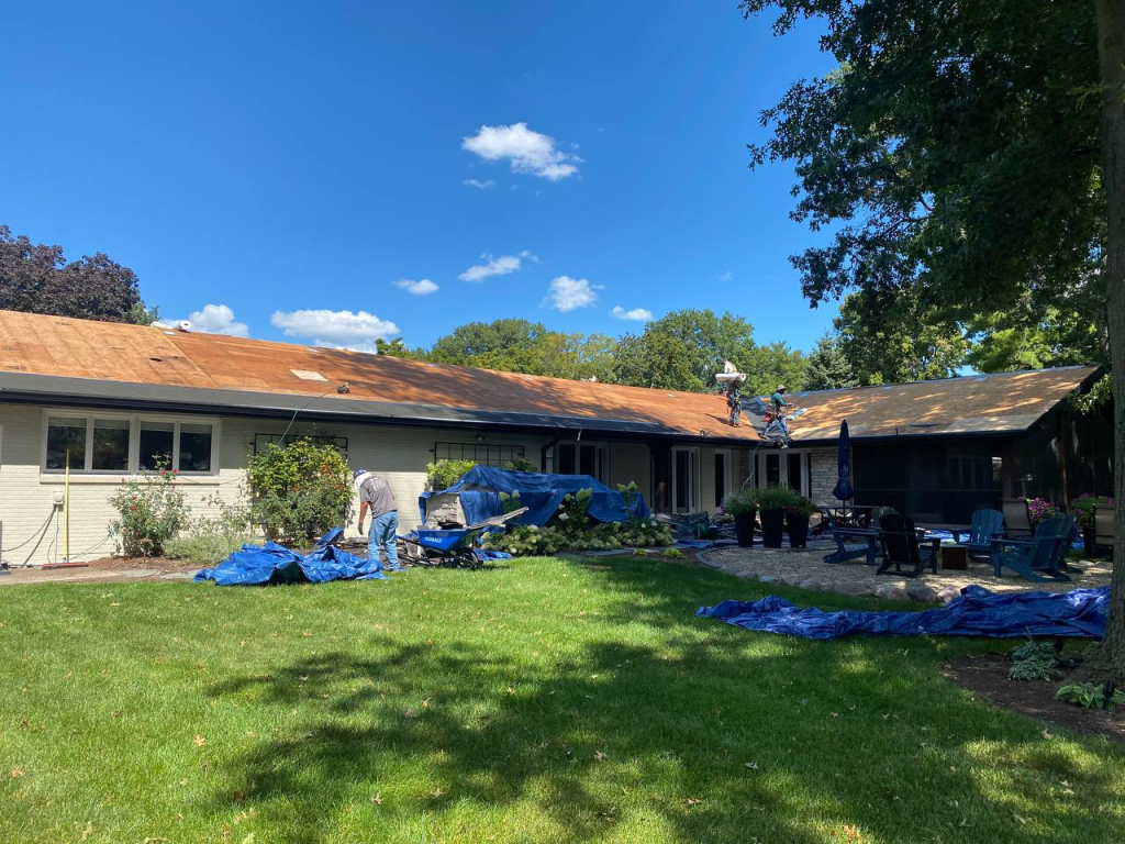Roof replacement in Heyworth IL by Cupples Construction — licensed local roofing contractors